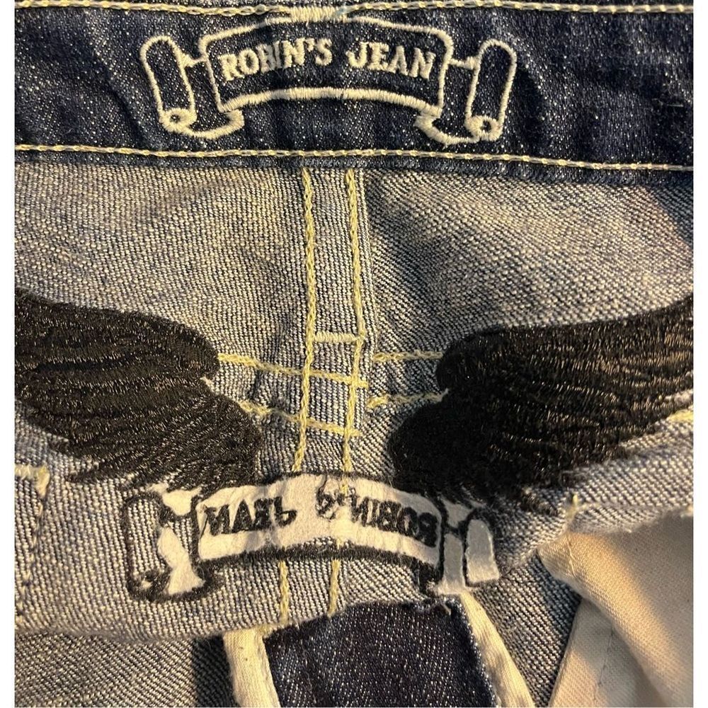 Robin’s Jeans - Picture 16 of 16